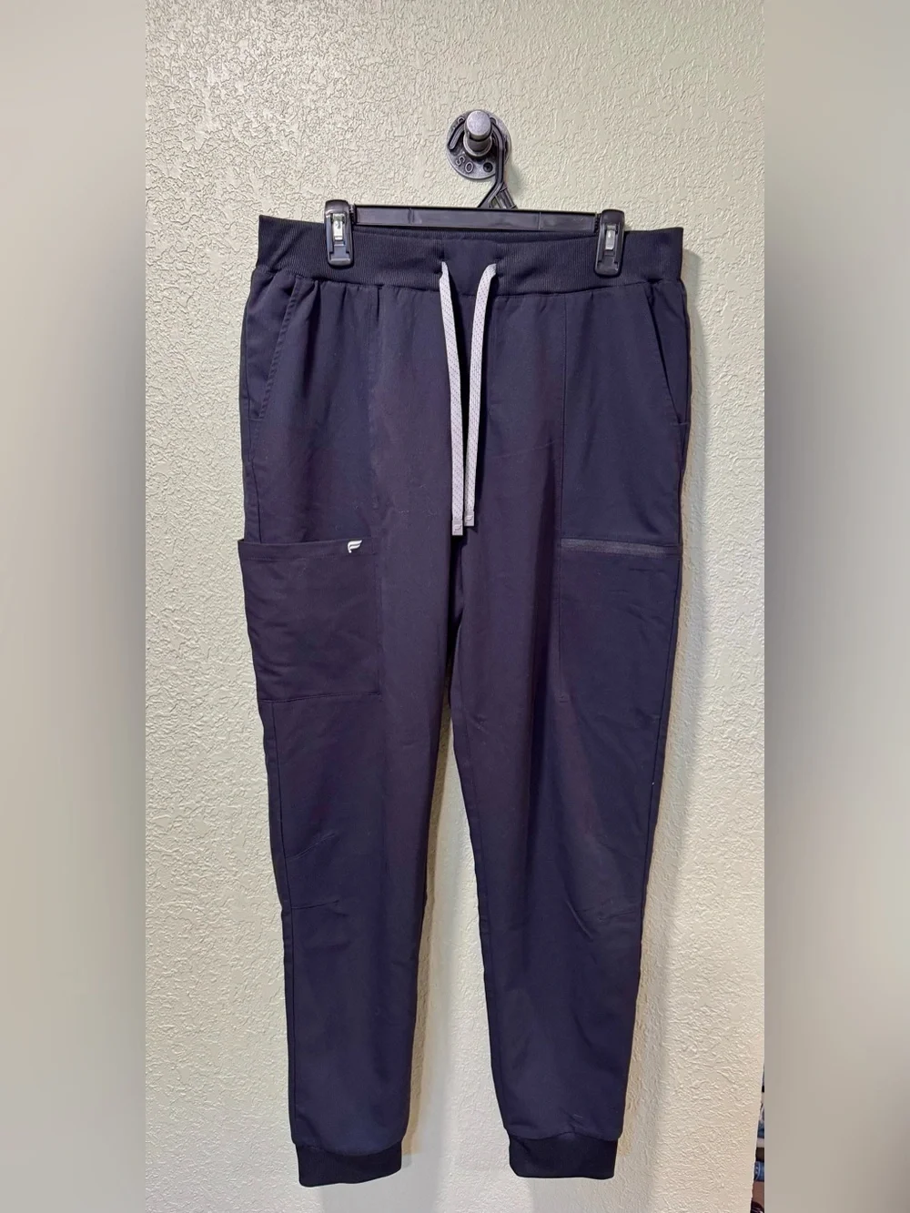 Fabletics Womens Mid Rise On Call Black Drawstring Joggers LT